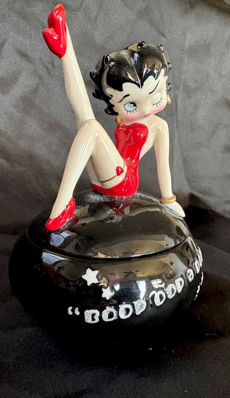 Betty Boop Oop A Doop Leg Up Black Trinket Box Figurine Westland Giftware #6786